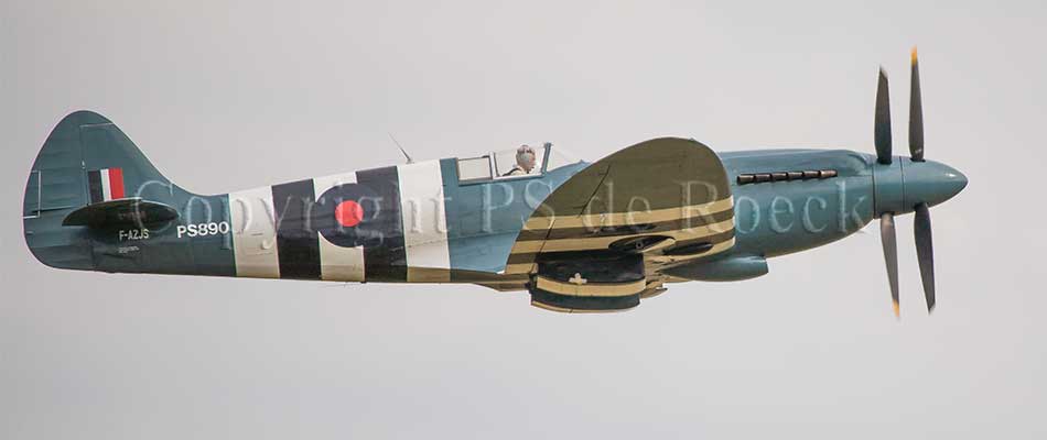 Spitfire MkXIX PS880 Griffon engined